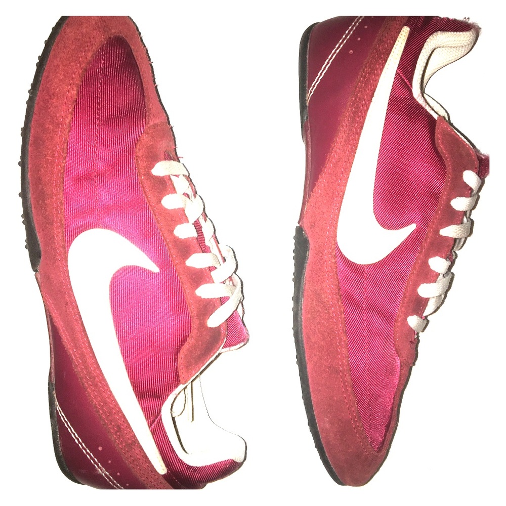 Nike Possession mesh leather Women’s running shoe